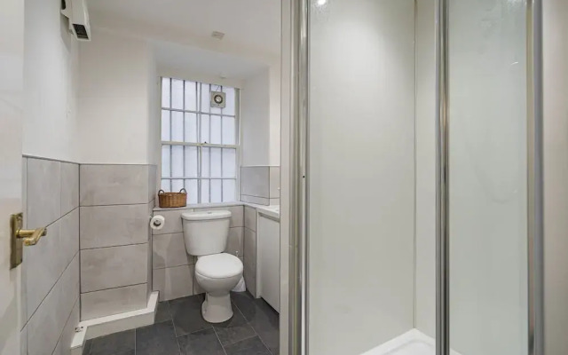 Royal Mile 5 BR Apartment nr Castle