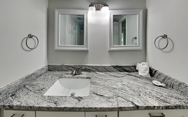 Madeira Beach Yacht Club 247g