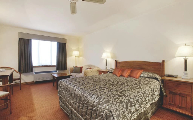 Gateway on Monash Boutique Hotel