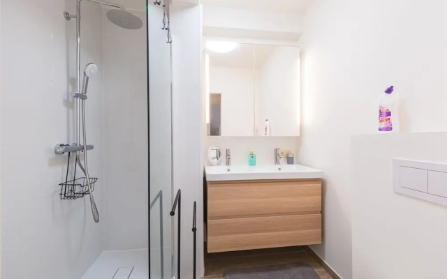 Apartment on 5th Floor With Terrace