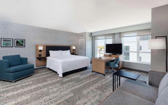 Hampton Inn & Suites Watertown Boston