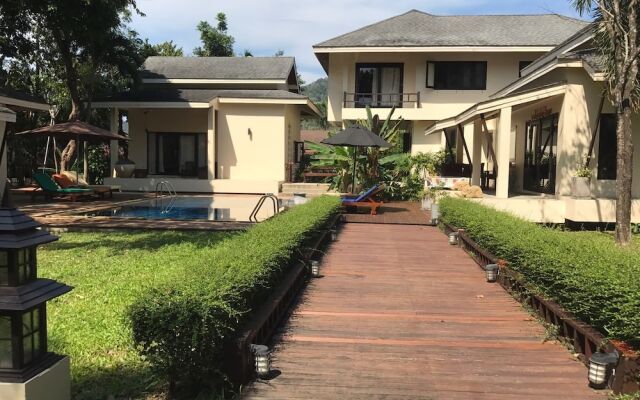 Phuchaofa Pool Villa