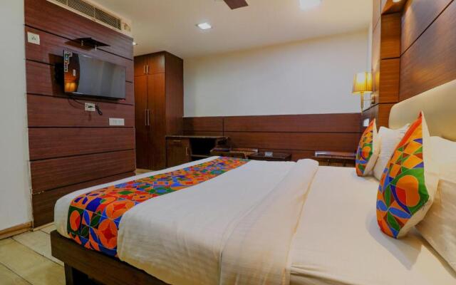 Fabhotel Admire Suites