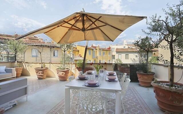 Luxury Apartment in Central Florence