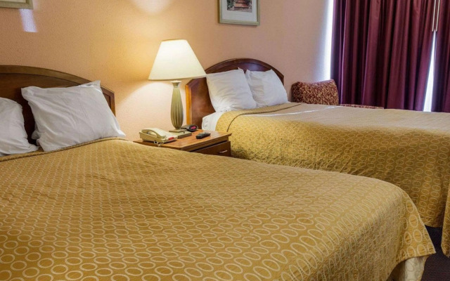 Rodeway Inn Colonial Heights I-95