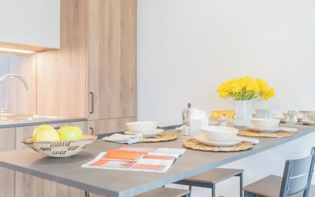 Cozy Nest on the Lake by Rent all Como