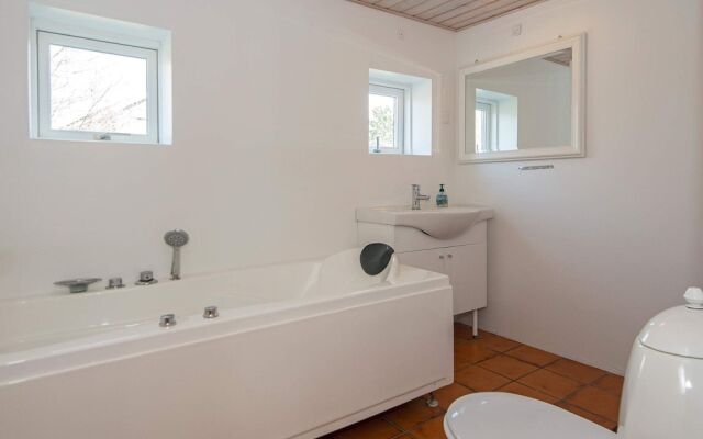 Pleasant Holiday Home in Ebeltoft With Private Whirlpool