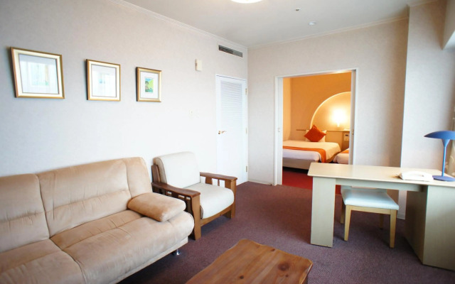 Hiyori Hotel Osaka Suminoekoen Station