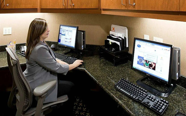 Hampton Inn & Suites Clovis-Airport North