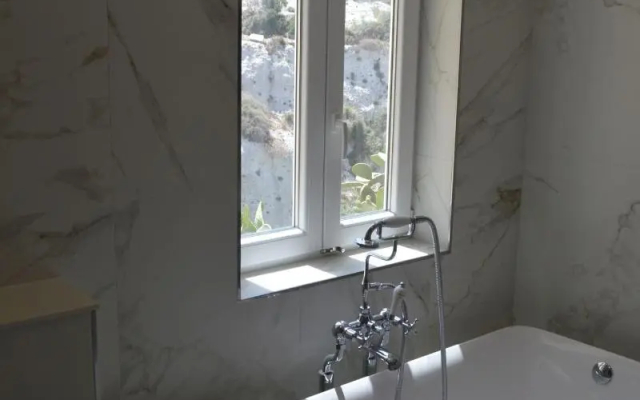 Cesca's Boutique Hotel