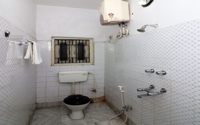 OYO 18668 Ananya Guest House