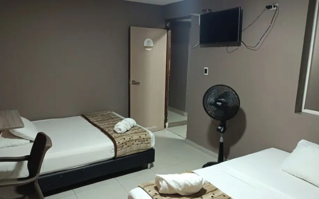 Hotel Simon Plaza