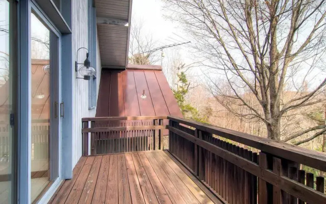 Shangri-La, Houses at Pittsfield