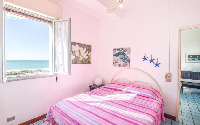 Stunning Home in Pozzallo With 3 Bedrooms and Wifi