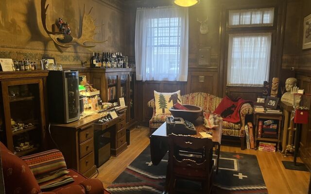 The Pendleton House Bed and Breakfast