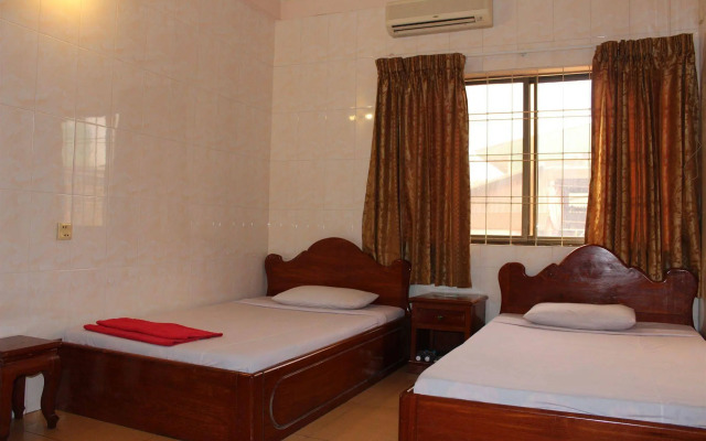 Lucky 2 Guesthouse