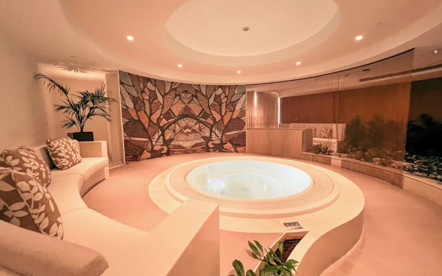 New Fairmont Residences by Propigo