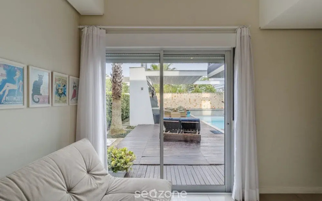 House w/ pool 5BR near Jurerê Beach RCA26