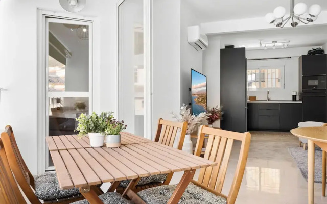 Colina Blanca Family Apartment With Pool by Costarentals - Ref 23