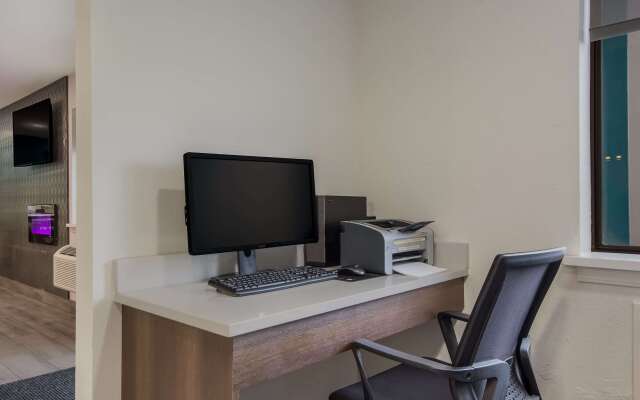 Clarion Pointe Harrodsburg-Danville