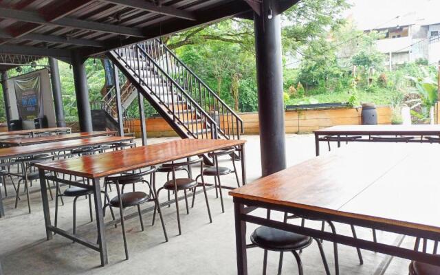 OYO 3283 Bwalk Hotel