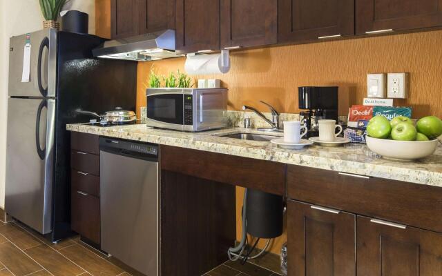 Homewood Suites by Hilton Lynnwood Seattle Everett, WA