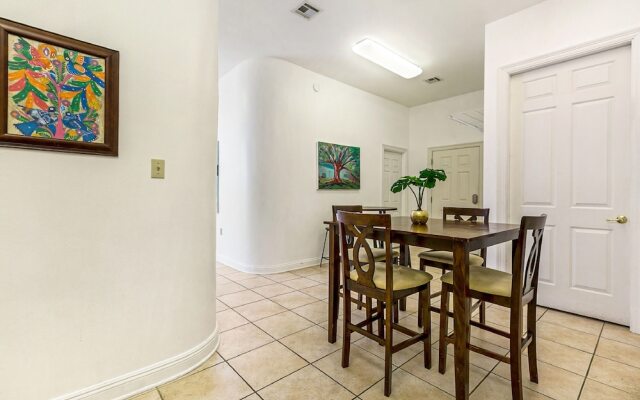 1832 Airy 4 BR in Garden District