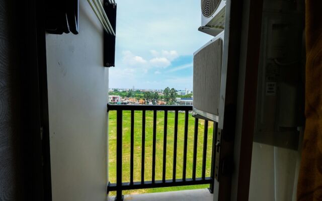 Comfy 2BR Apartment at Ayodhya Residence