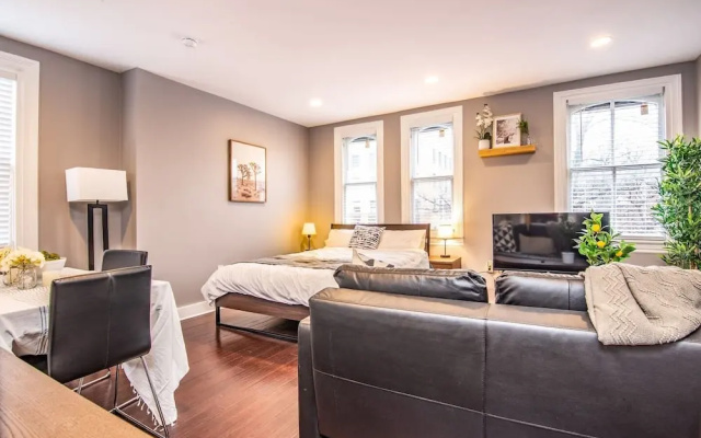 Modern Condo Old Town Charm
