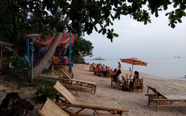 I Talay Beach Bar & Cottage Taling Ngam