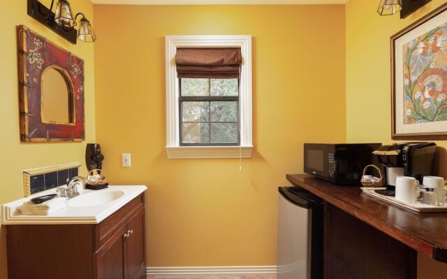 Creekhaven Inn & Spa