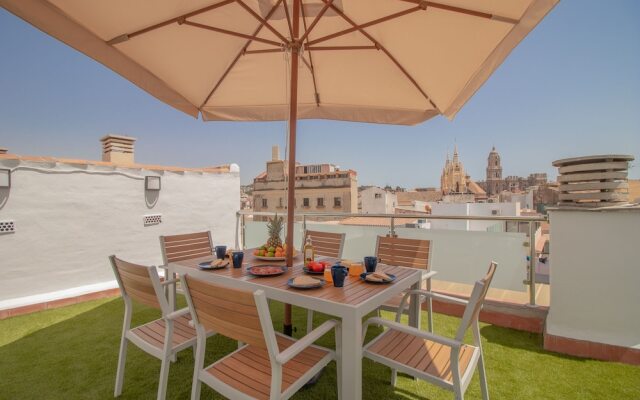 Sunny Terrace Apartment, Old Town Views