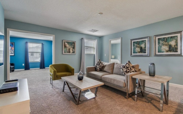 8BR ChampionsGate Pool Home w Theater