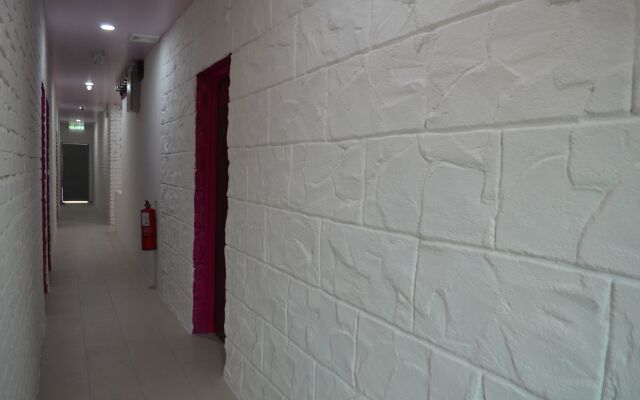 M Motel Meru