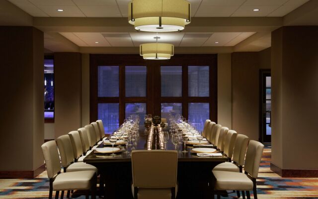 Embassy Suites by Hilton Portland Tigard