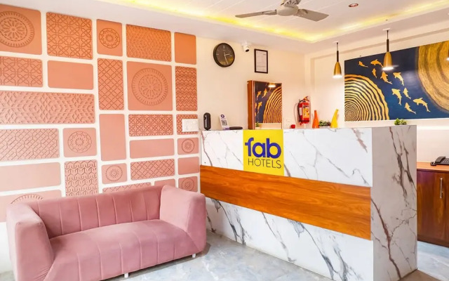 Fabhotel Majestic Inn