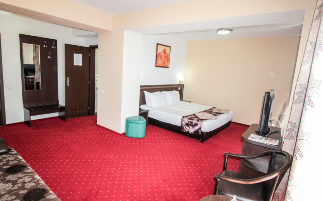 Hotel Razvan