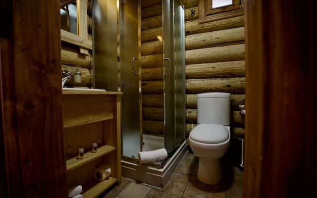 Wood Hills Hotel & Resort