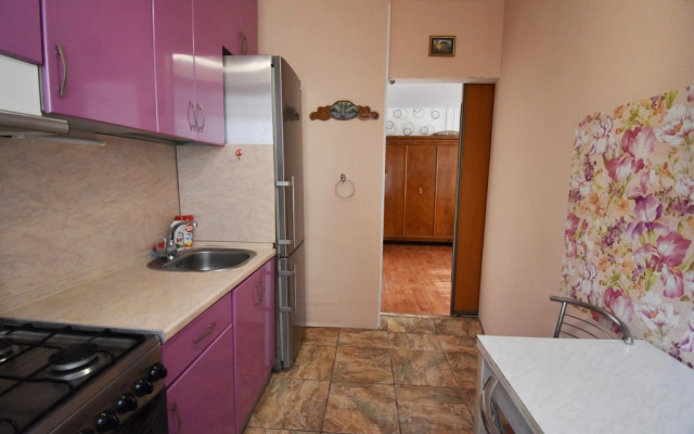 Guest House on 16-ya Parkovaya 17s1