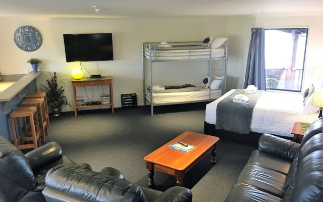 Haast River Motels & Holiday Park