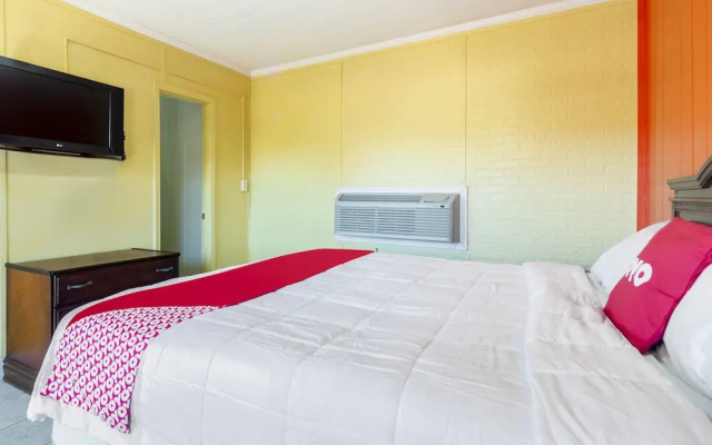 Hotel Brookhaven MS Hwy 51 North by OYO Rooms