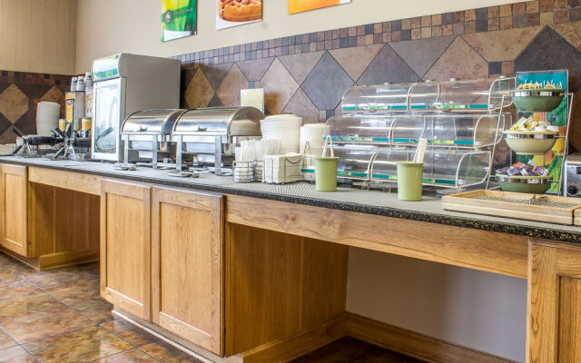 Quality Inn & Suites Event Center