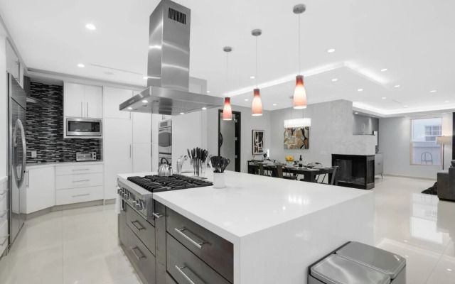 Walefield by Avantstay Mid-wilshire Home + Pool