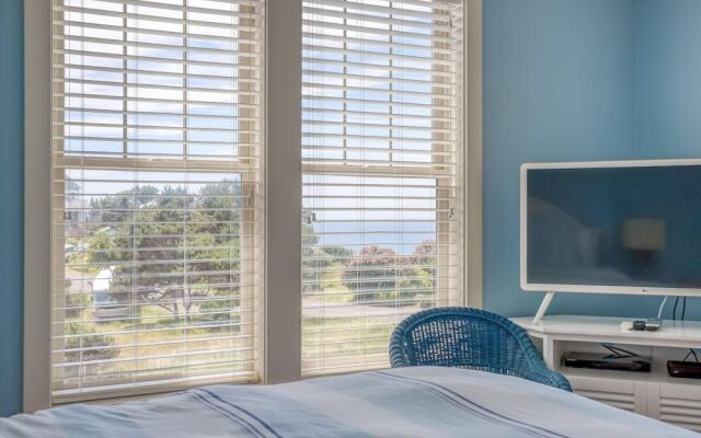 Knee Deep In Happiness