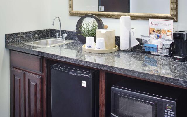 Hampton Inn & Suites Dallas/Lewisville-Vista Ridge Mall, TX