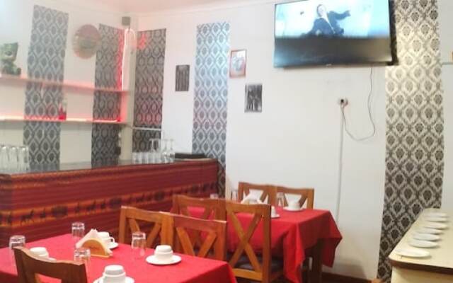 Zarate's Hostel