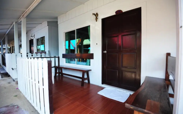Phi Phi Twin Palms Bungalows
