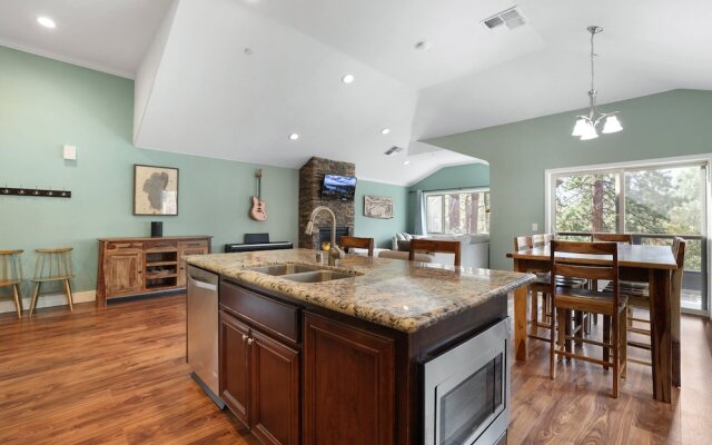 The Lookout at Tahoe Woods