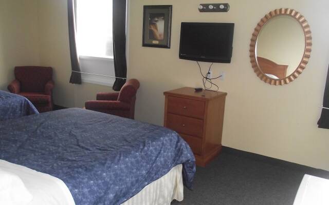 Empress Inn and Suites by The Falls