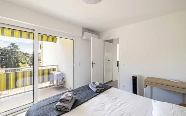 Elegance and Serenity With Terrace, View & A/C - Apartment in Cannes - Photo 2